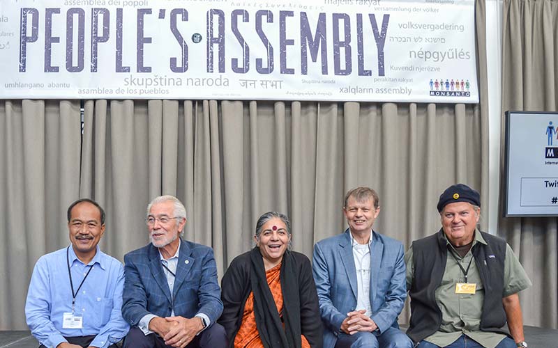Asamblea de líderes o representantes de cada cultura para regeneration international